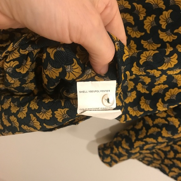 Suzanne Betro Bell Sleeve, Tie Front Top (1X) - Picture 7 of 10